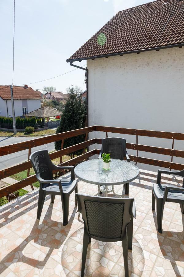 Apartmani Maraton Vukovar Bagian luar foto