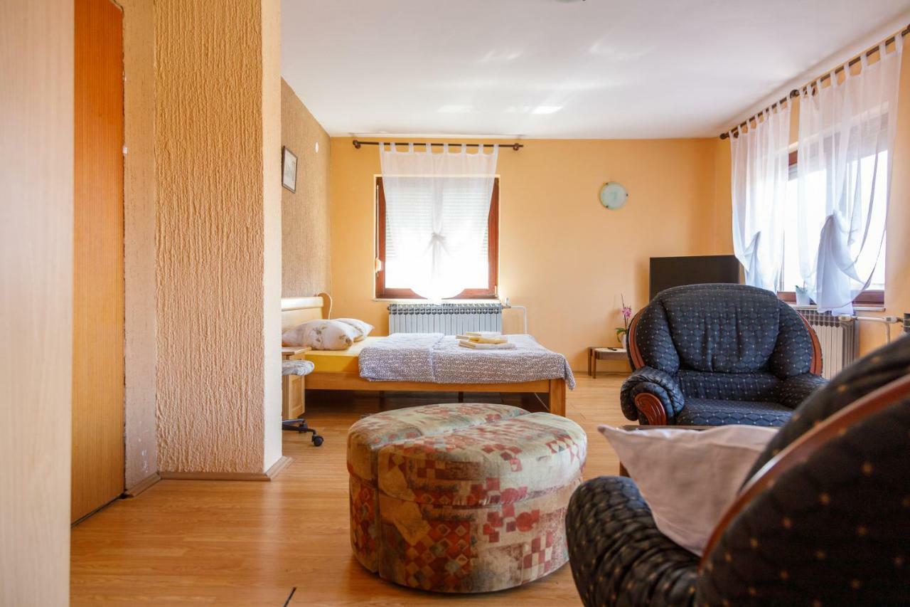 Apartmani Maraton Vukovar Bagian luar foto